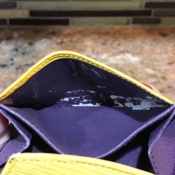 Louis Vuitton Epi Card Holder/ Coin Purse ππ€©π₯ - Picture 11 of 11